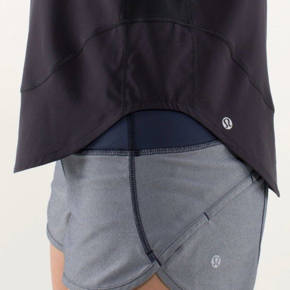 Lululemon Run: Featherweight Singlet in Black - Picture 7 of 7